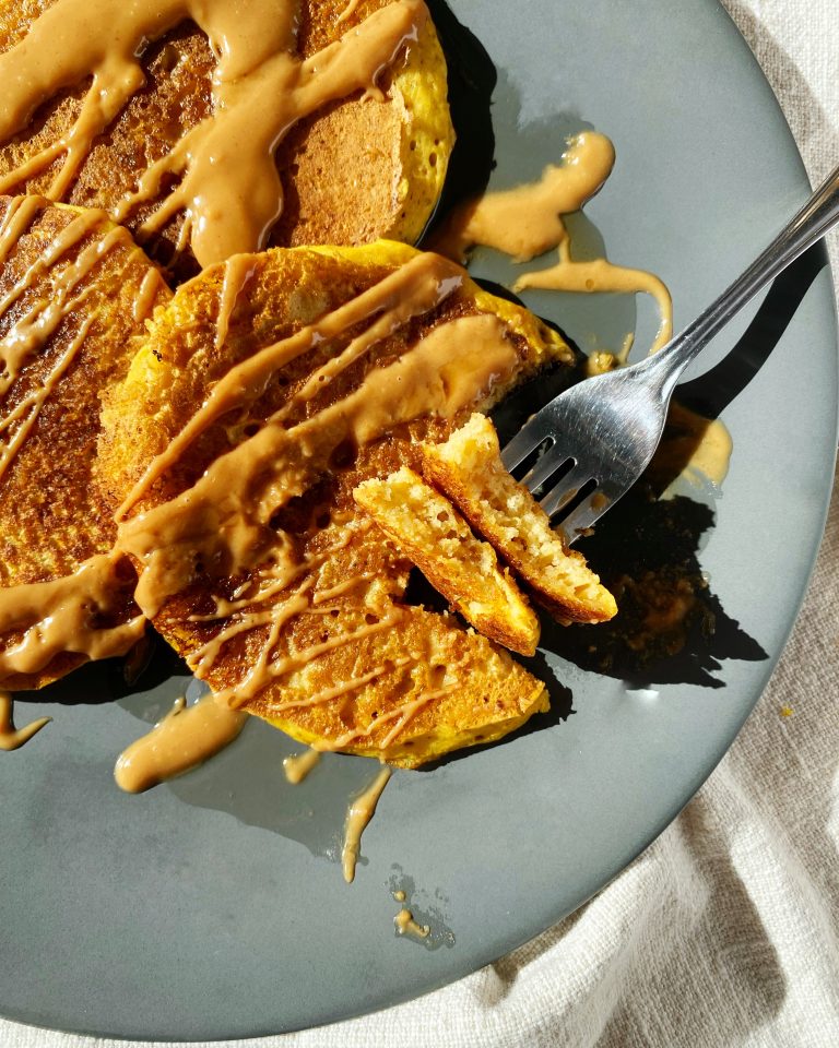 Easy Vegan Pumpkin Pancakes